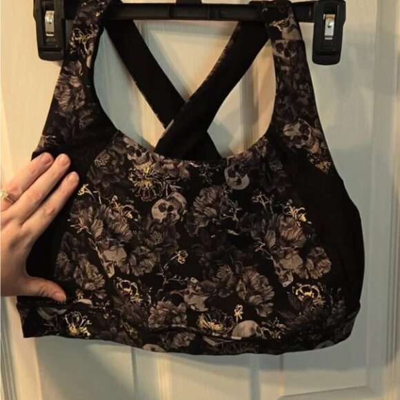 FULL SET! Active Tee, Pants, & Sports Bra!! 3 in one. - Picture 12 of 13